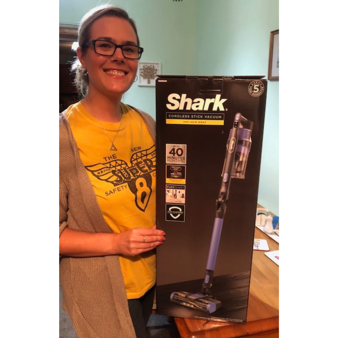 Shark Anti Hair Wrap IZ202UK Cordless Vacuum Cleaner A9 Competitions